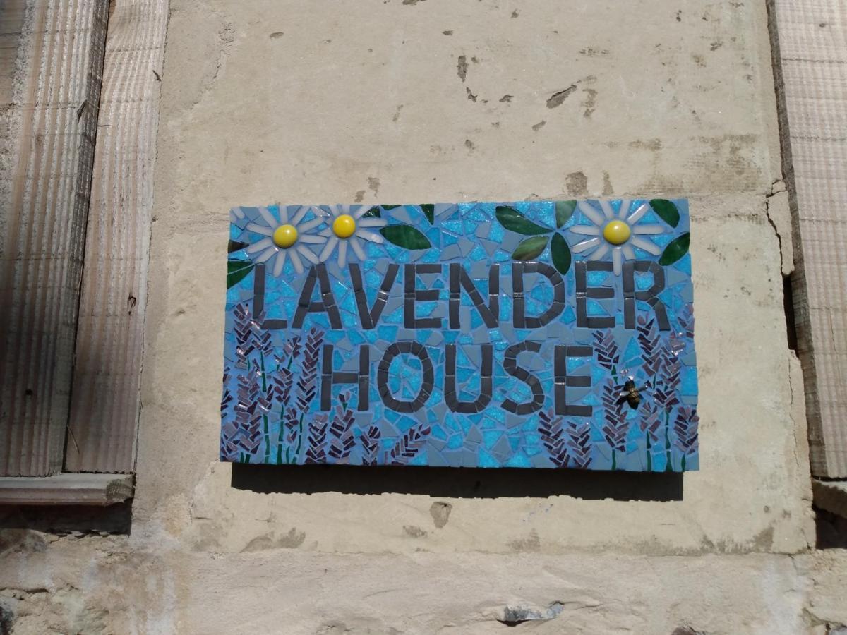 Lavender House - Traditional Stone House Oozing Charm And Character Cersay Exterior foto